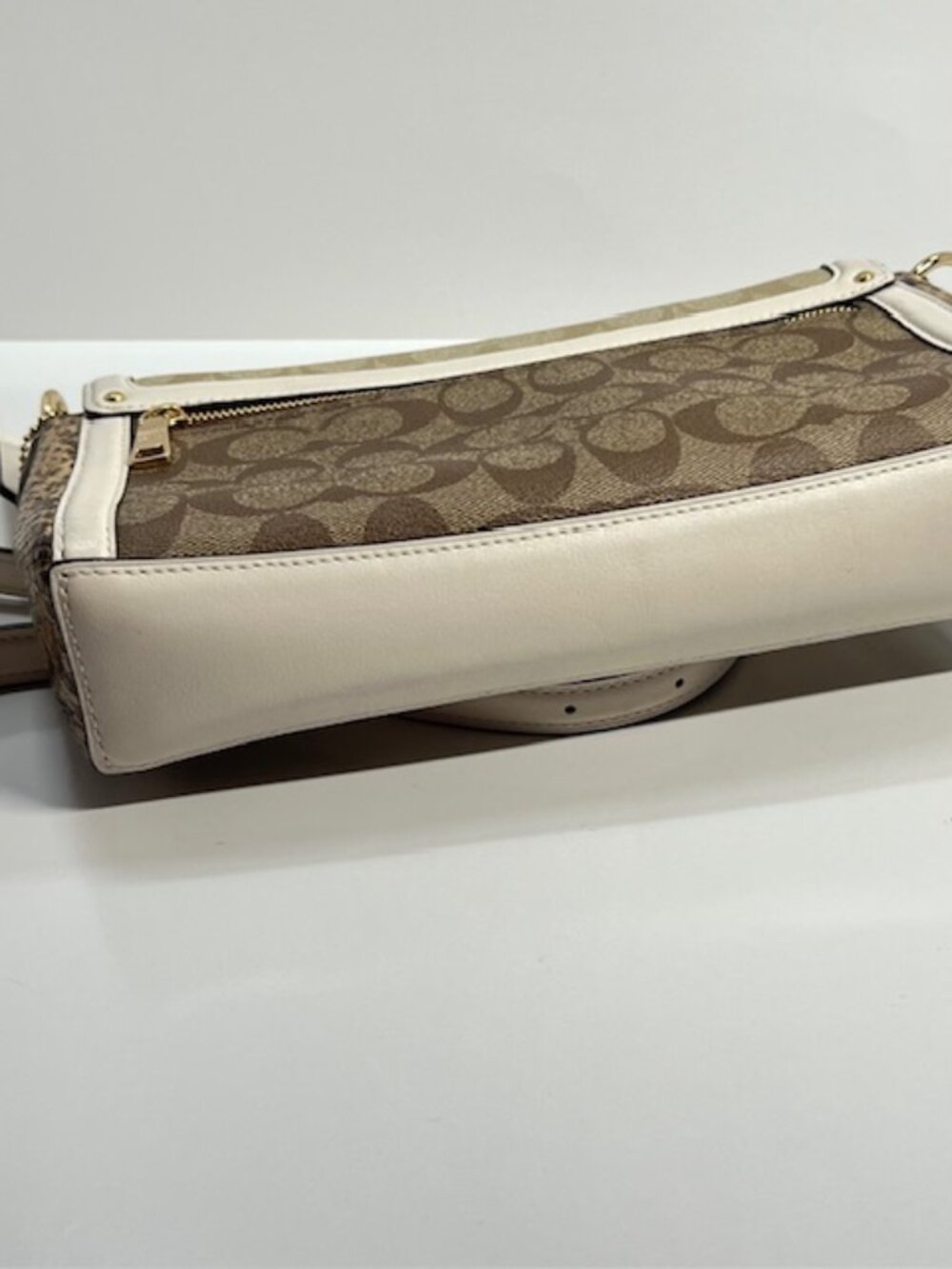 Coach Jade Shoulder Bag in Blocked Signature Canvas/Leather #2723 Lt Khaki/Chalk - Picture 9 of 11